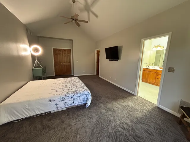 $550,000 | 3401 Thunderbird Lane, Crystal Lake, IL 60012