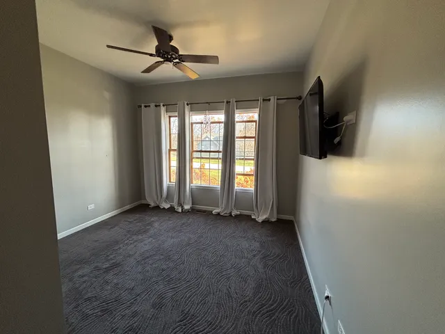 $550,000 | 3401 Thunderbird Lane, Crystal Lake, IL 60012