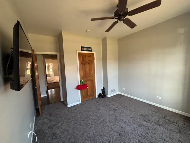 $550,000 | 3401 Thunderbird Lane, Crystal Lake, IL 60012