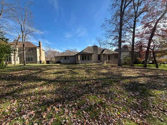 $550,000 | 3401 Thunderbird Lane, Crystal Lake, IL 60012