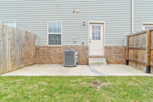 $1,250 | 1997 Keeper Court, Unit 1, Clarksville, TN 37042