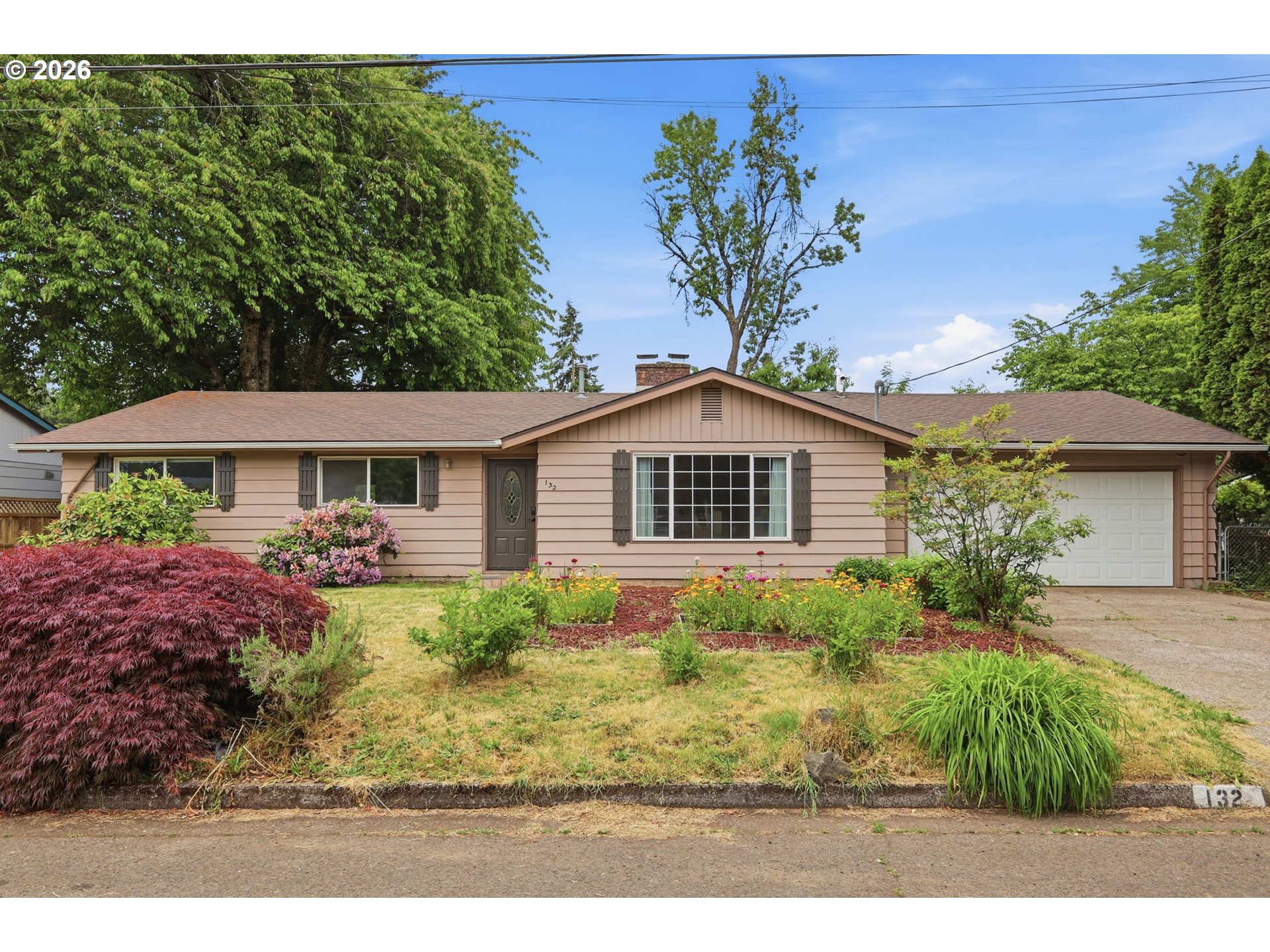 132 Formac Avenue Eugene, OR 97404 - Photo 2 of 34