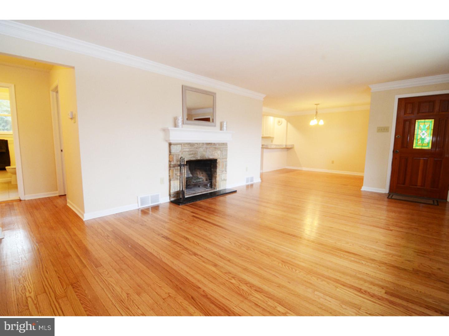 28 Austin Road Yardley, PA 19067 - Photo 3 of 25 Gallery Image 3