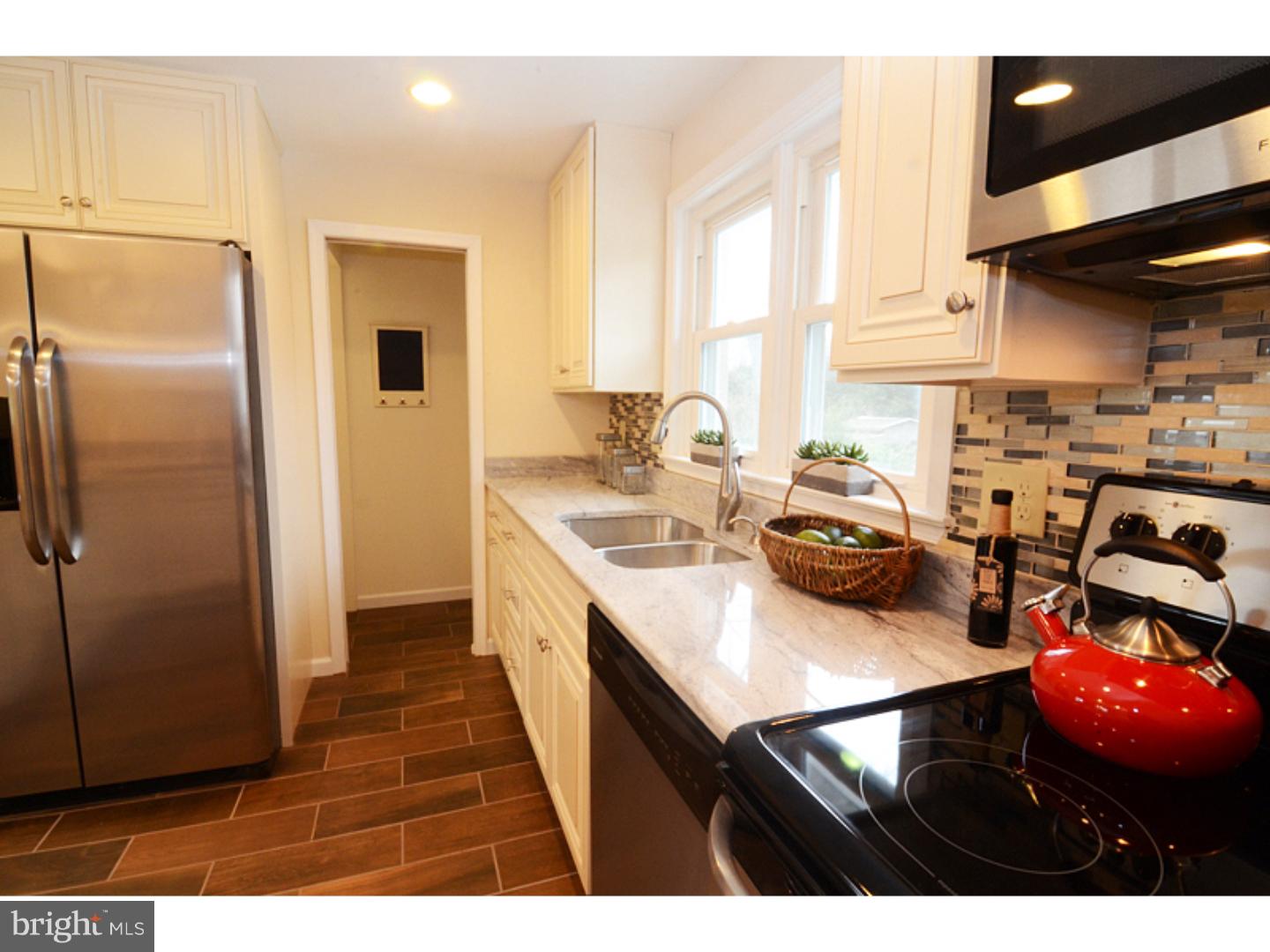 28 Austin Road Yardley, PA 19067 - Photo 8 of 25 Gallery Image 8