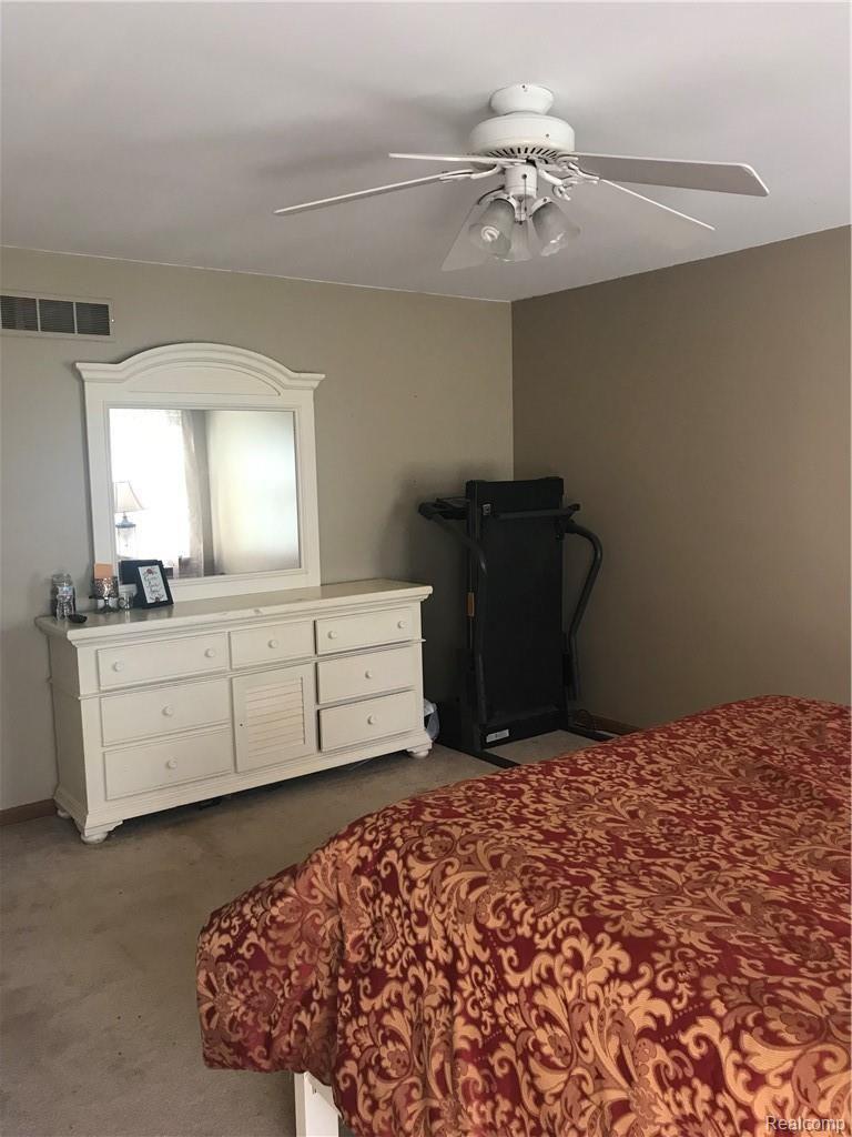 1164 East Gunn Road Rochester, MI 48306 - Photo 17 of 36 image002.jpg
