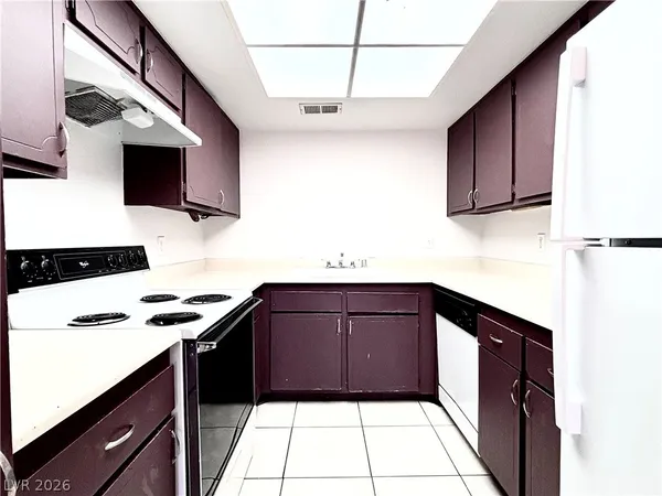 $1,445 | 1028 Willow Tree Drive, Unit C, Las Vegas, NV 89128