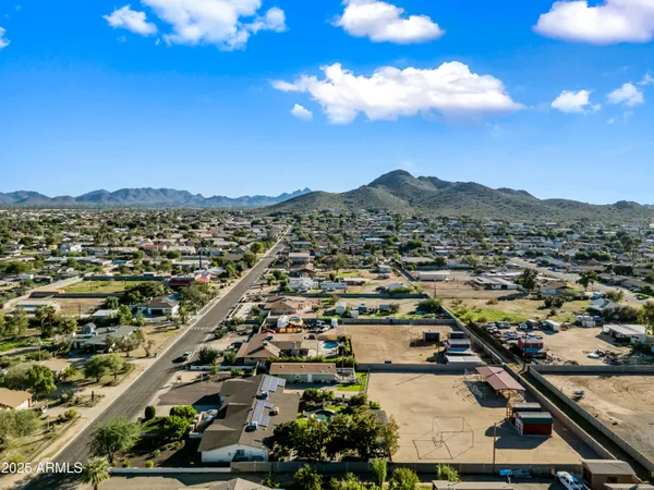$2,640,000 | 15220 North 27th Street, Phoenix, AZ 85032