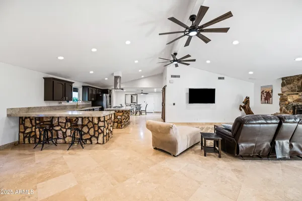 $2,000,000 | 15220 North 27th Street, Phoenix, AZ 85032