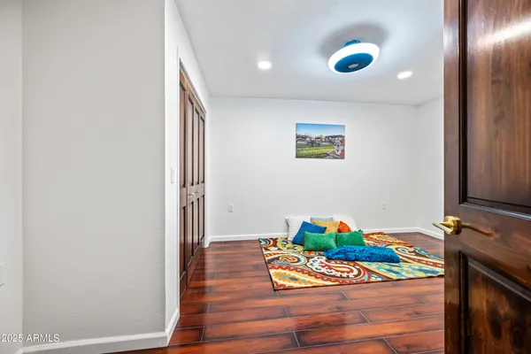 $2,000,000 | 15220 North 27th Street, Phoenix, AZ 85032