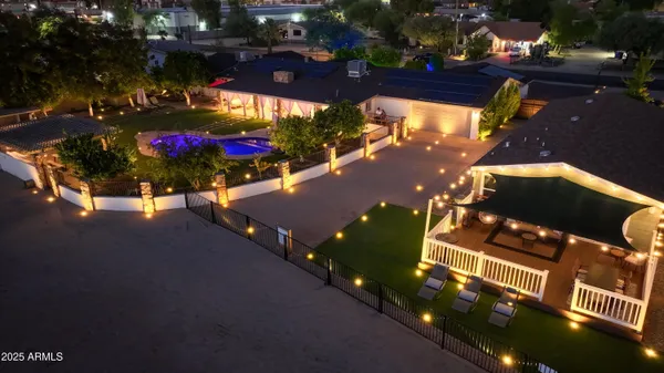 $2,000,000 | 15220 North 27th Street, Phoenix, AZ 85032