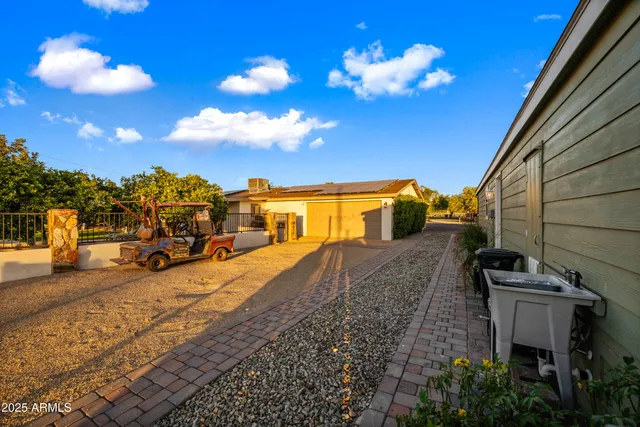 $2,990,000 | 15220 North 27th Street, Phoenix, AZ 85032