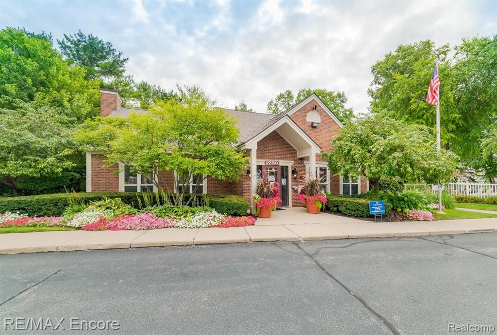 1510 Porter Circle Rochester Hills, MI 48307 - Photo 25 of 28