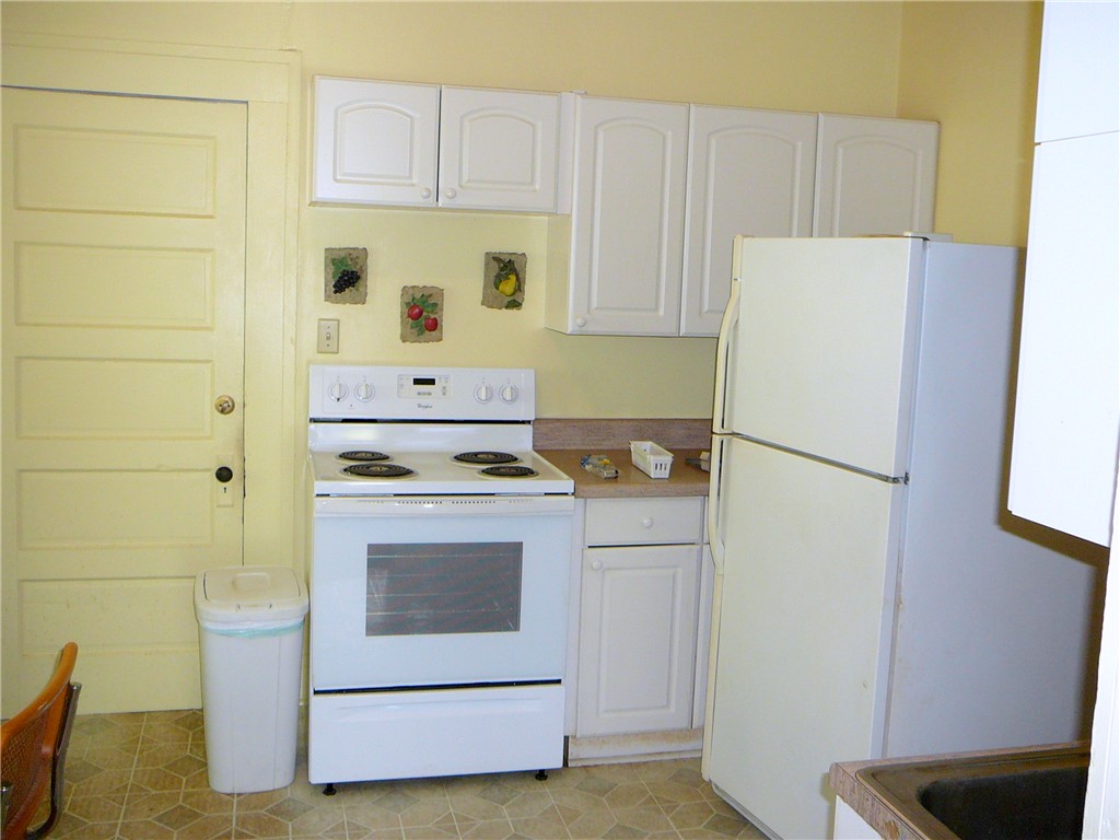 306 B Street Anderson, SC 29625 - Photo 8 of 8 This kitchen offers functional appliances and ample cabinetry for comfortable living.