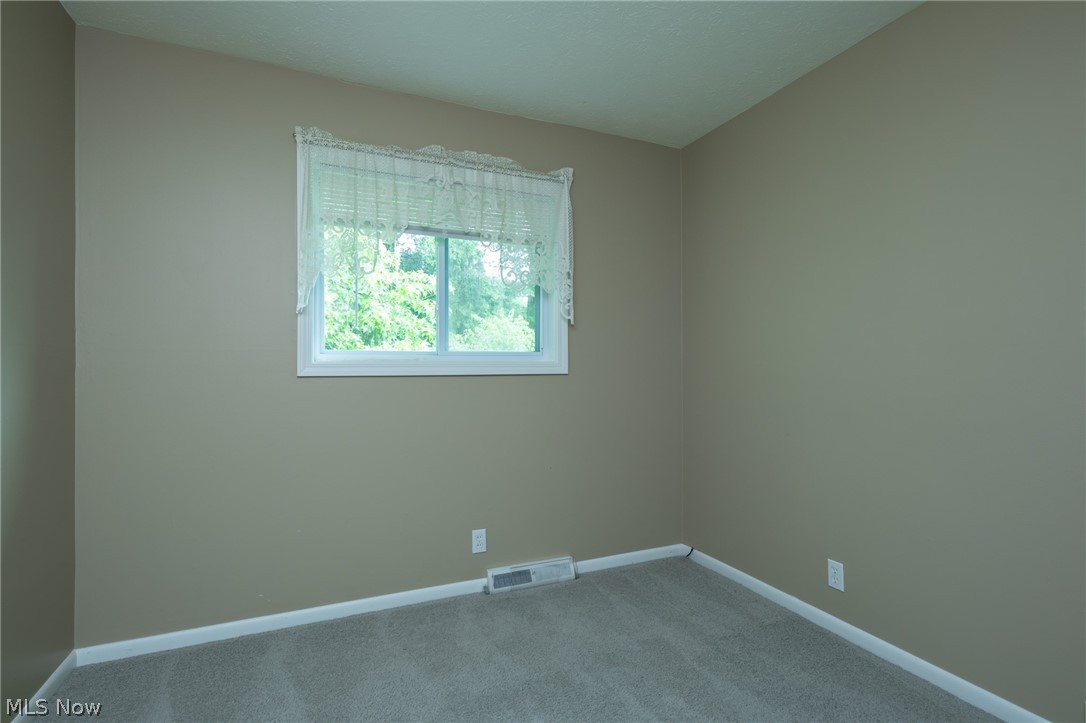 9371 Ledge Acres Road Macedonia, OH 44056 - Photo 23 of 35 Gallery Image 23