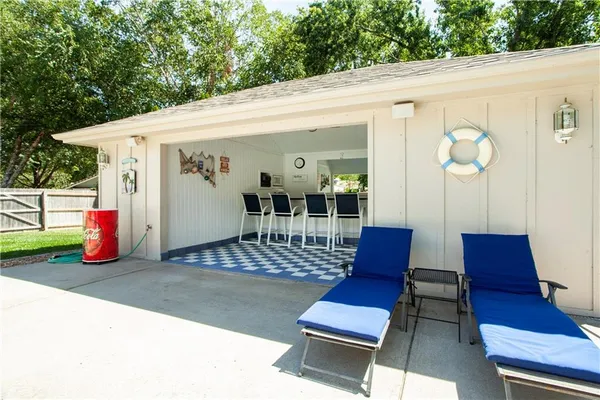 $875,000 | 1303 Hawk Creek Drive, Blue Springs, MO 64015