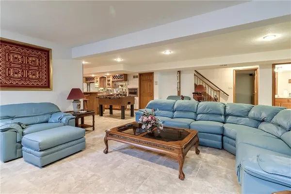 $875,000 | 1303 Hawk Creek Drive, Blue Springs, MO 64015