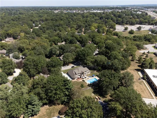 $875,000 | 1303 Hawk Creek Drive, Blue Springs, MO 64015