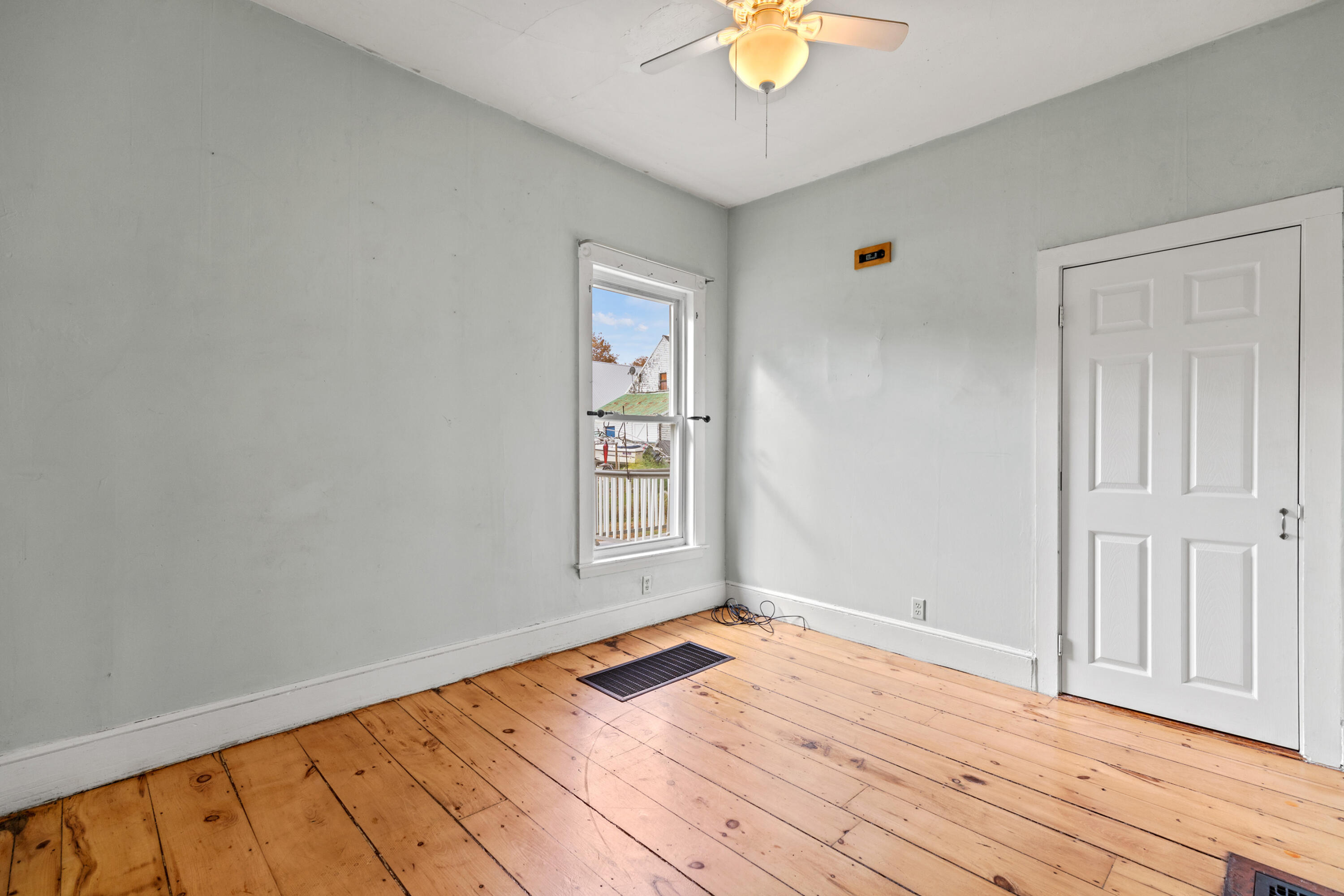 9 Maple Street Limerick, ME 04048 - Photo 25 of 35 9 Maple Street Limerick-008