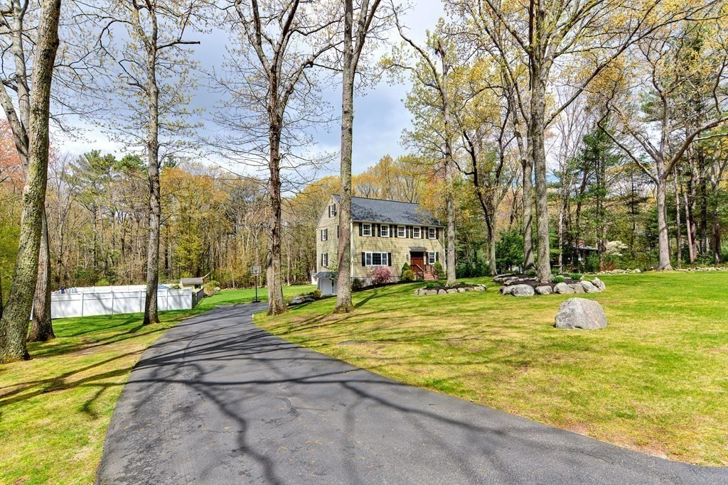 47 Carl Road Walpole, MA 02081 - Photo 2 of 29 Gallery Image 2