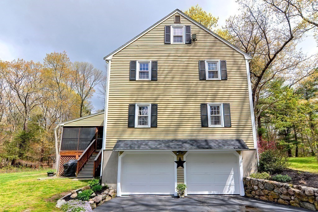 47 Carl Road Walpole, MA 02081 - Photo 5 of 29 Gallery Image 5