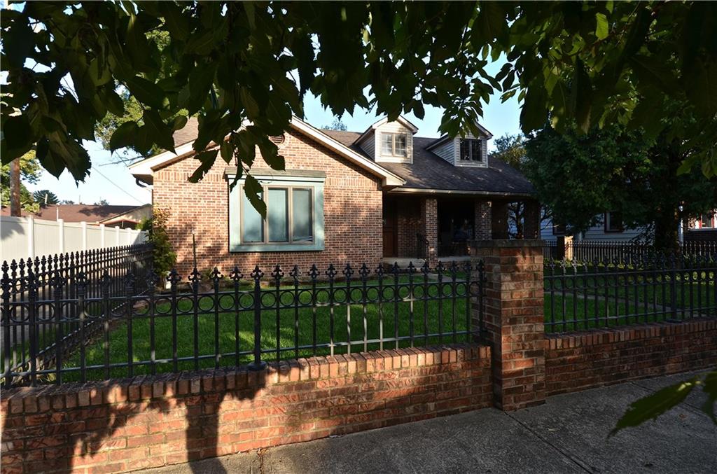 124 North Pendleton Avenue Pendleton, IN 46064 - Photo 2 of 13 Gallery Image 2