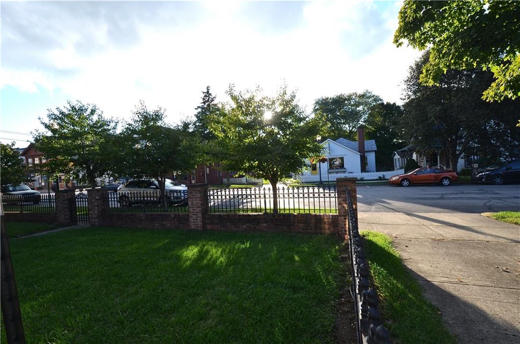124 North Pendleton Avenue Pendleton, IN 46064 - Photo 4 of 13 Gallery Image 4