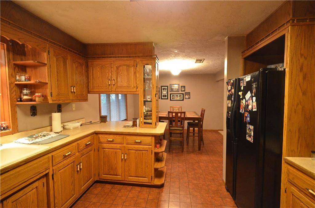 124 North Pendleton Avenue Pendleton, IN 46064 - Photo 5 of 13 Gallery Image 5