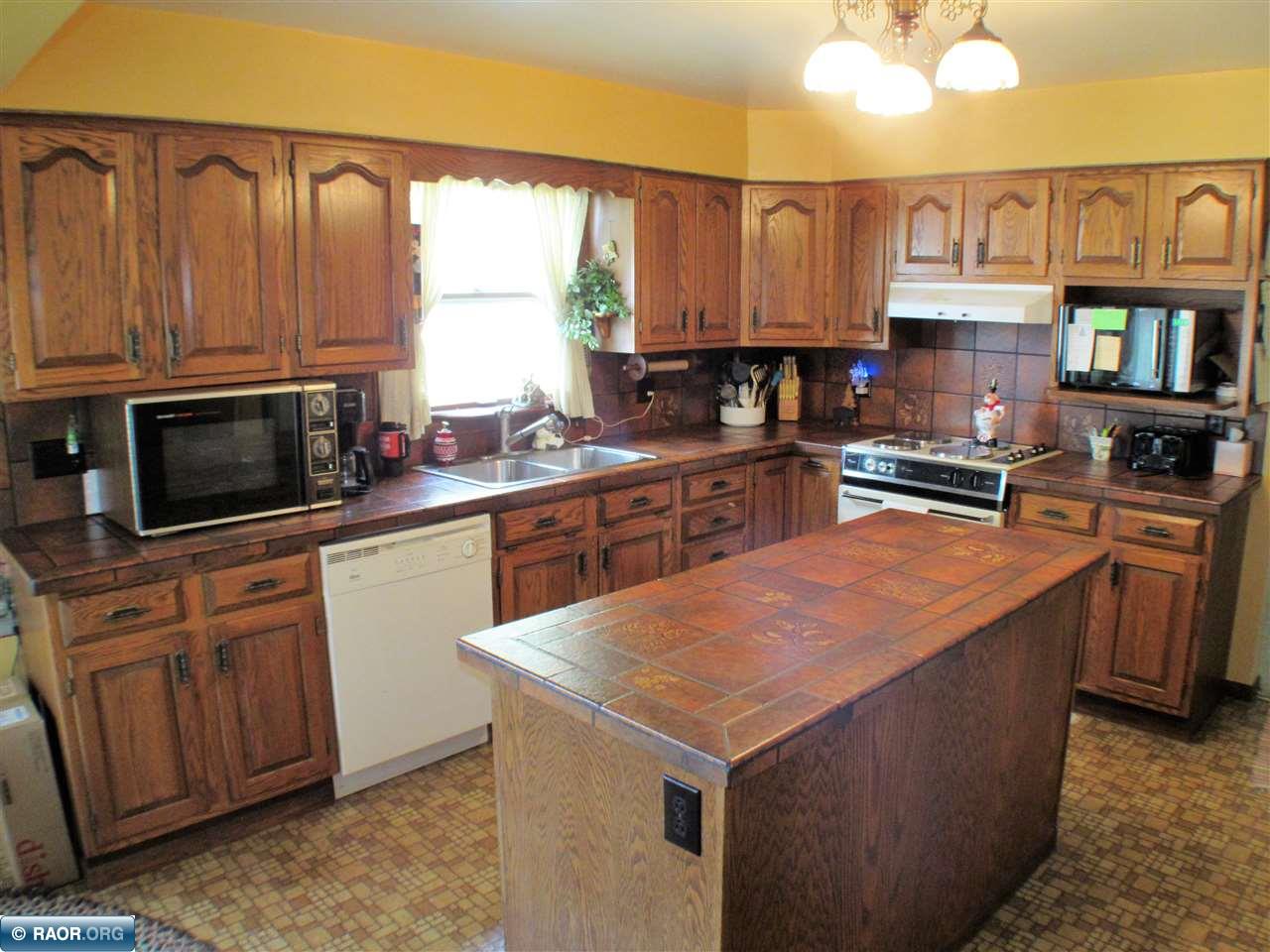 222 South 7th Street Virginia, MN 55792 - Photo 11 of 25