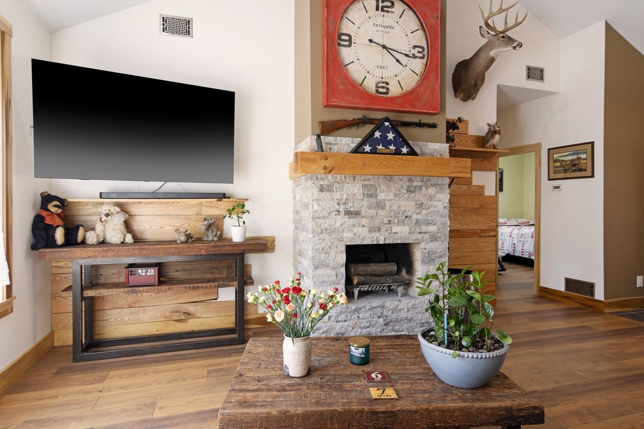 2144 North Jacobson Road Suttons Bay, MI 49682 - Photo 11 of 63 Gallery Image 11