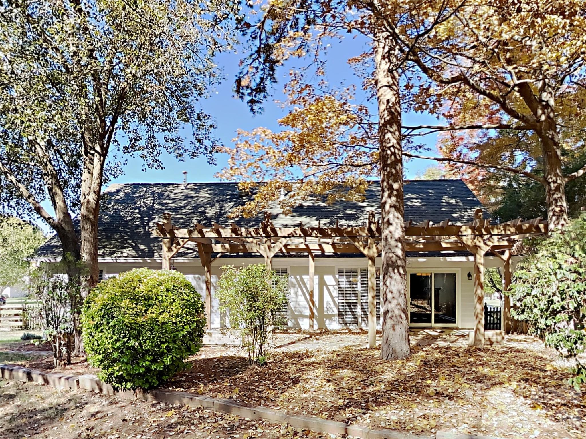 1040 Chaucery Lane Matthews, NC 28104 - Photo 24 of 28