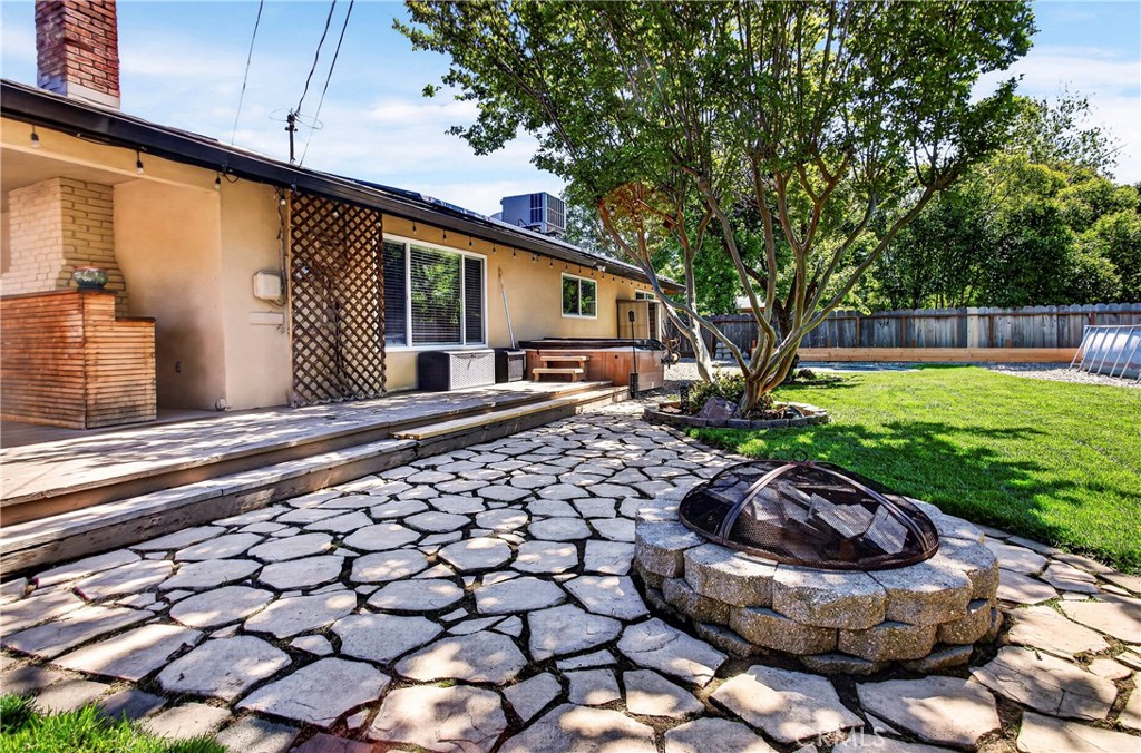 6 Mayfair Drive Chico, CA 95973 - Photo 40 of 52 Fire pit and flag stone