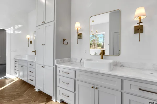 $725,000 | 260 Granite Lane, Hallsville, TX 75650