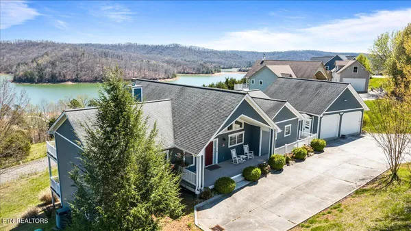 $999,000 | 340 Deer Meadow Circle, La Follette, TN 37766