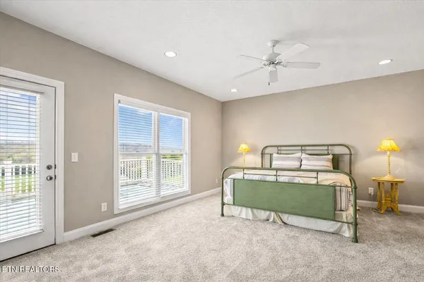 $999,000 | 340 Deer Meadow Circle, La Follette, TN 37766