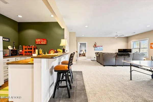 $999,000 | 340 Deer Meadow Circle, La Follette, TN 37766