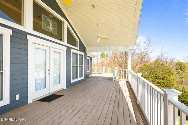 $999,000 | 340 Deer Meadow Circle, La Follette, TN 37766