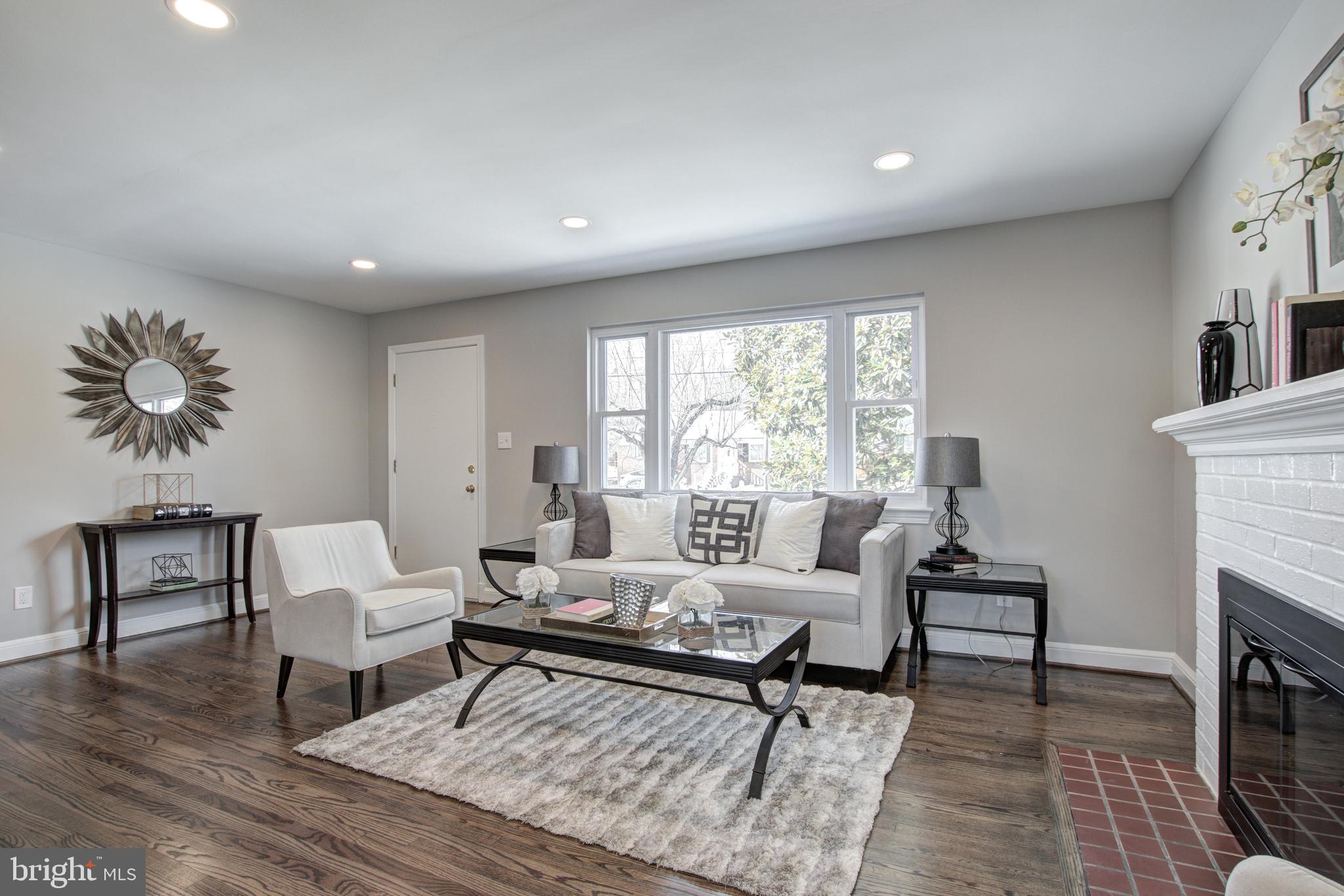 5915 Erving Street Springfield, VA 22150 - Photo 2 of 37