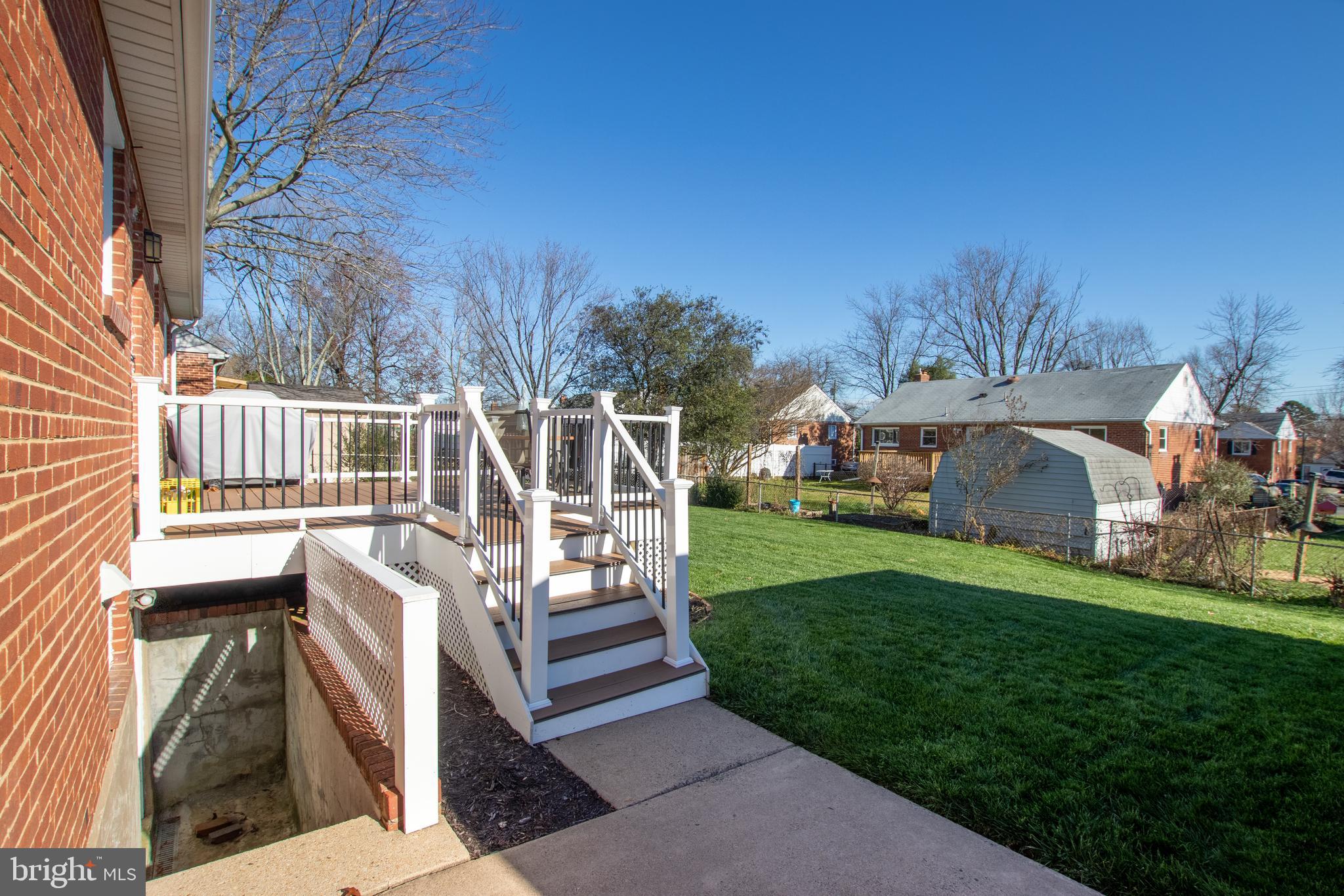 5915 Erving Street Springfield, VA 22150 - Photo 32 of 37