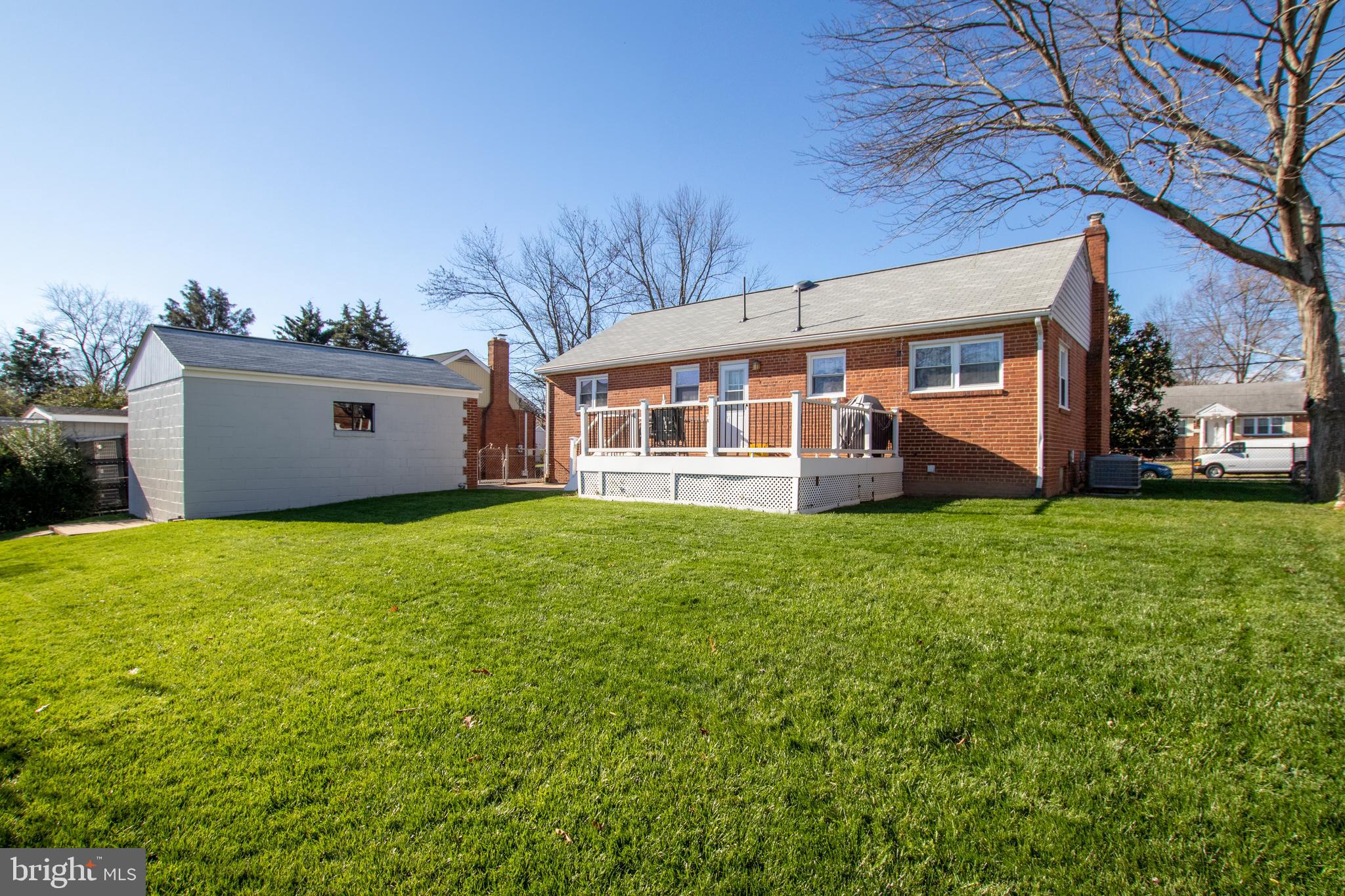 5915 Erving Street Springfield, VA 22150 - Photo 33 of 37