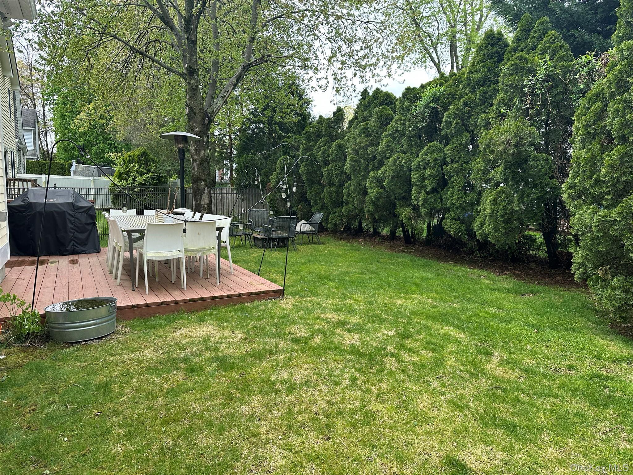 179 Clarence Road Scarsdale, NY 10583 - Photo 20 of 20