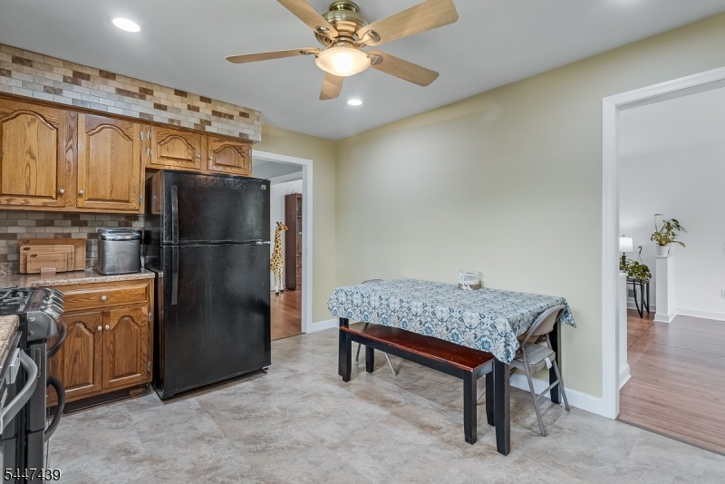 59 Knoll Road Parsippany, NJ 07054 - Photo 10 of 31