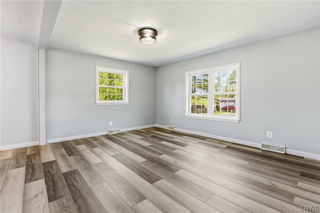 5535 Eureka Road Westmoreland, NY 13440 - Photo 13 of 37