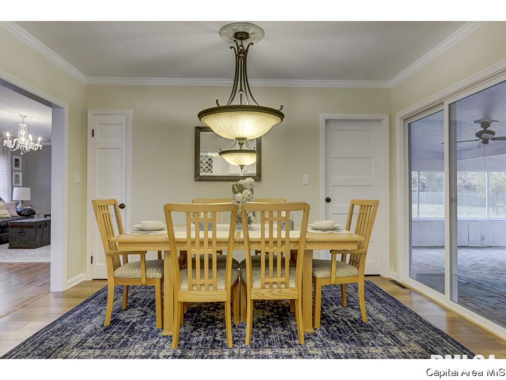 2016 Lindsay Road Springfield, IL 62704 - Photo 13 of 29