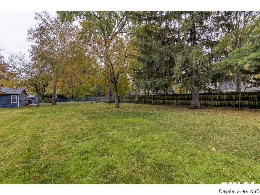 2016 Lindsay Road Springfield, IL 62704 - Photo 27 of 29