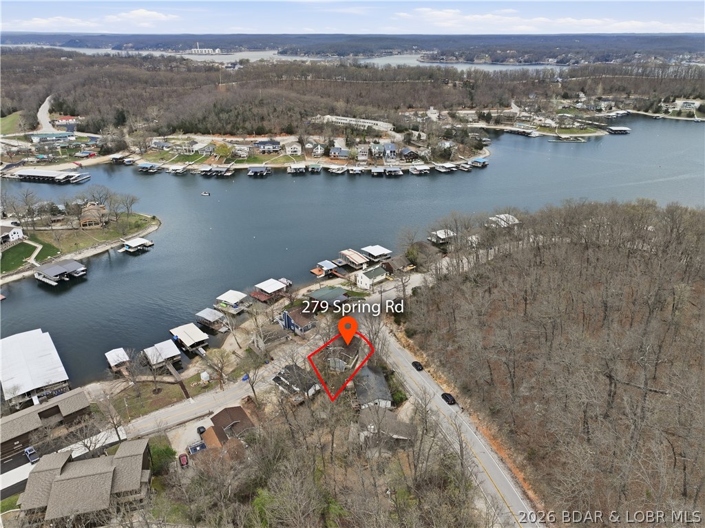 279 Spring Road Lake Ozark, MO 65049 - Photo 2 of 36