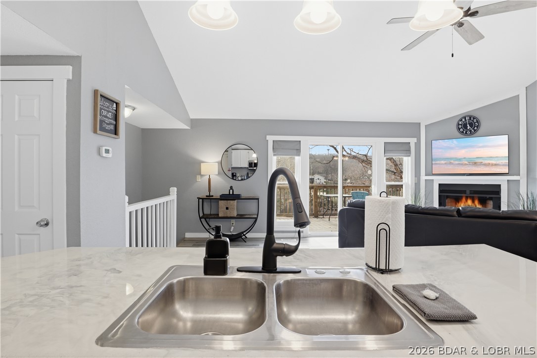 279 Spring Road Lake Ozark, MO 65049 - Photo 8 of 36