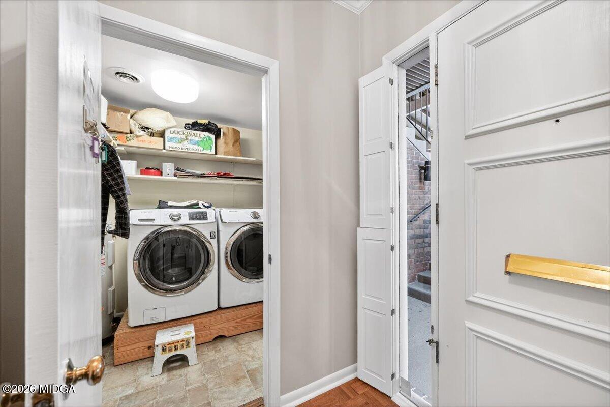 4923 Rivoli Drive, Unit E Macon, GA 31210 - Photo 26 of 31 Laundry Room