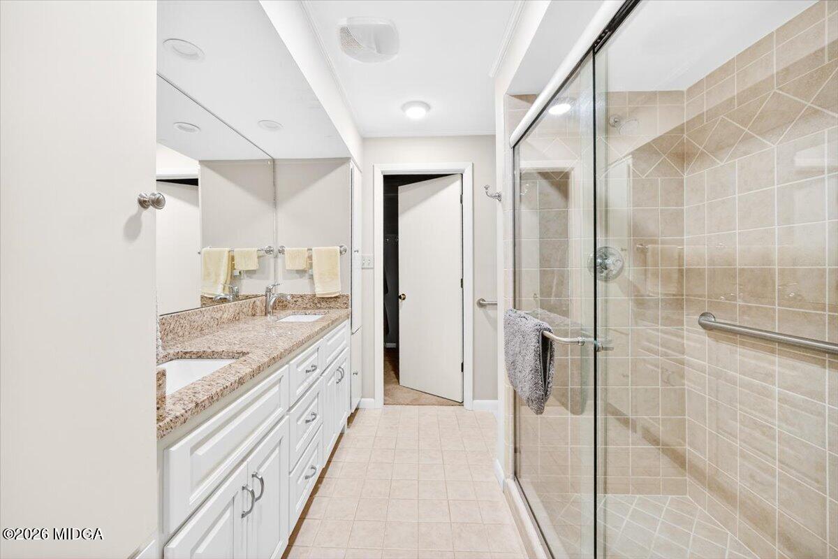 4923 Rivoli Drive, Unit E Macon, GA 31210 - Photo 8 of 31 Large Shower Primary Bath