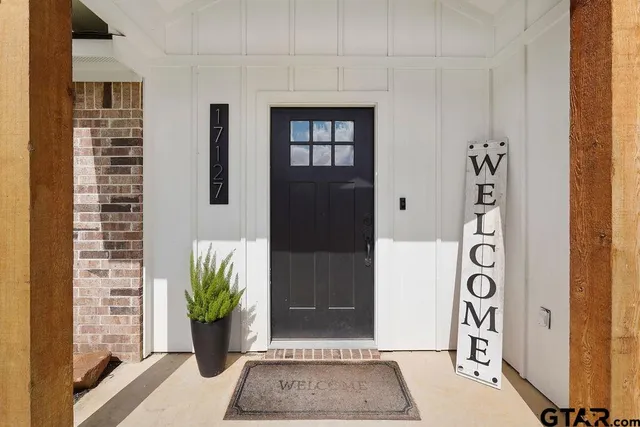 $2,500 | 17127 Meadowview Lane, Lindale, TX 75771