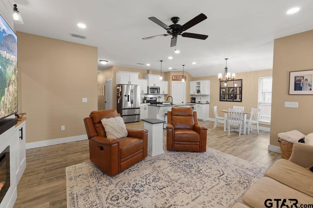 17127 Meadowview Lane Lindale, TX 75771 - Photo 6 of 33